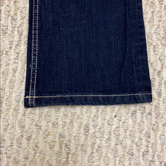 Blue jeans - Picture 3 of 4